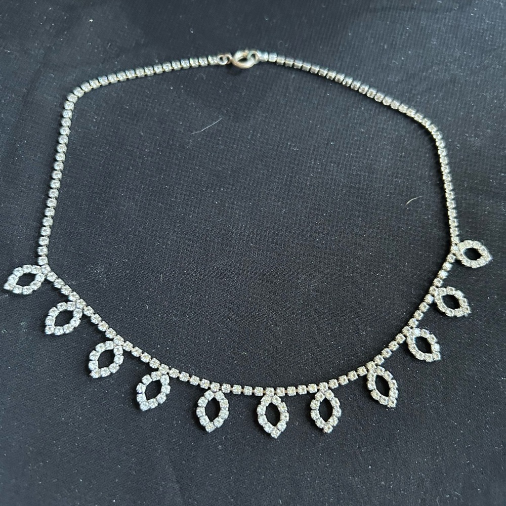 Vintage Silver Necklace with Minimalist Design and clear rhinestones - Picture 5 of 5